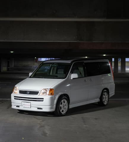 1998 Honda Stepwagon JDM car for sale — photo 2 of 13