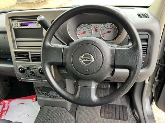 2005 Nissan Cube JDM car for sale — photo 13 of 17