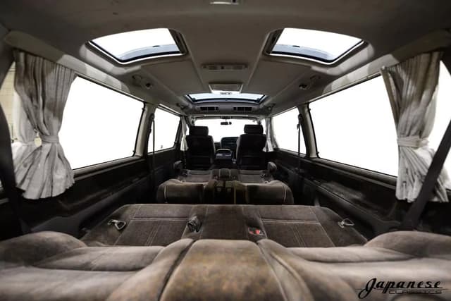 1995 Toyota HiAce JDM car for sale — photo 22 of 25