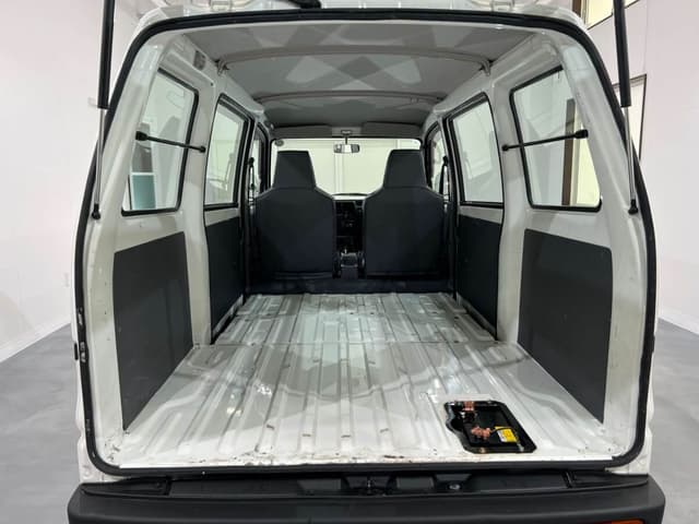 1998 Mitsubishi Minicab JDM car for sale — photo 14 of 25