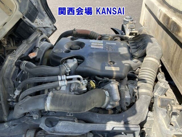 2008 Isuzu Elf JDM car for sale — photo 7 of 8