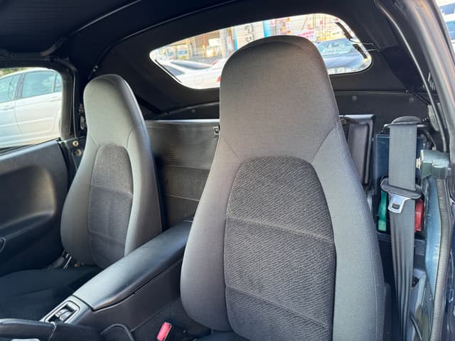 1998 Mazda Roadster (Eunos Roadster / MX-5) JDM car for sale — photo 24 of 25