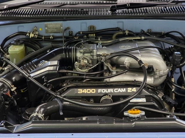 1996 Toyota Hilux Surf JDM car for sale — photo 7 of 25