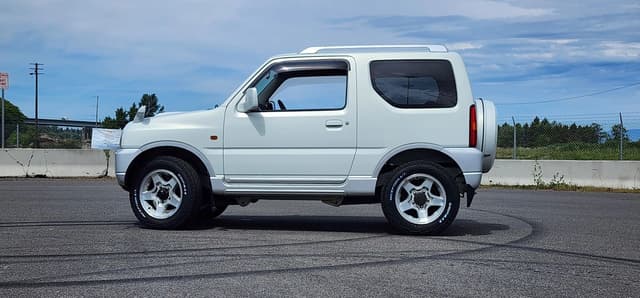2001 Suzuki Jimny JDM car for sale — photo 10 of 10