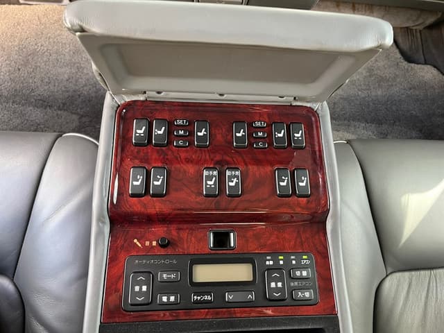 1994 Toyota Century JDM car for sale — photo 18 of 20