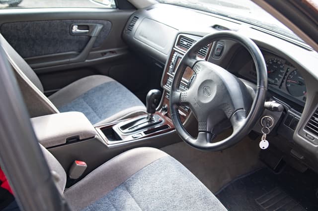1999 Nissan Stagea JDM car for sale — photo 9 of 13