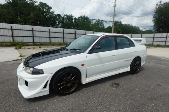 1997 Mitsubishi Lancer Evolution JDM car for sale — photo 2 of 17
