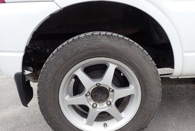 1999 Suzuki Jimny JDM car for sale — photo 11 of 25