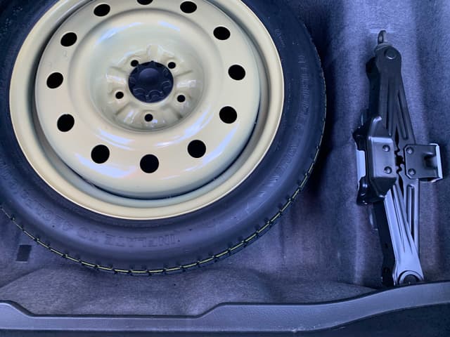 2001 Toyota Celsior JDM car for sale — photo 19 of 22