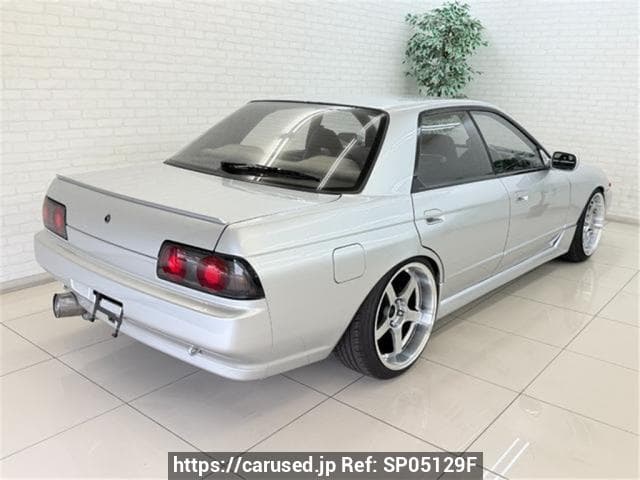 1991 Nissan Skyline JDM car for sale — photo 3 of 3