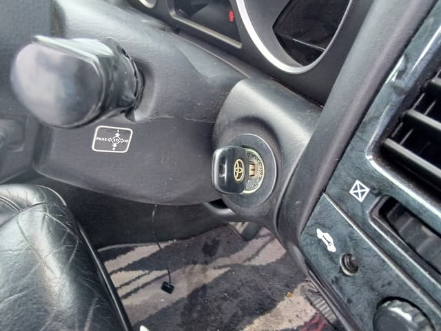 2001 Toyota Aristo JDM car for sale — photo 8 of 14