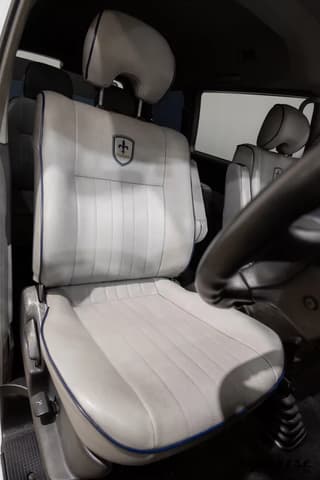2000 Mitsubishi Delica JDM car for sale — photo 15 of 25