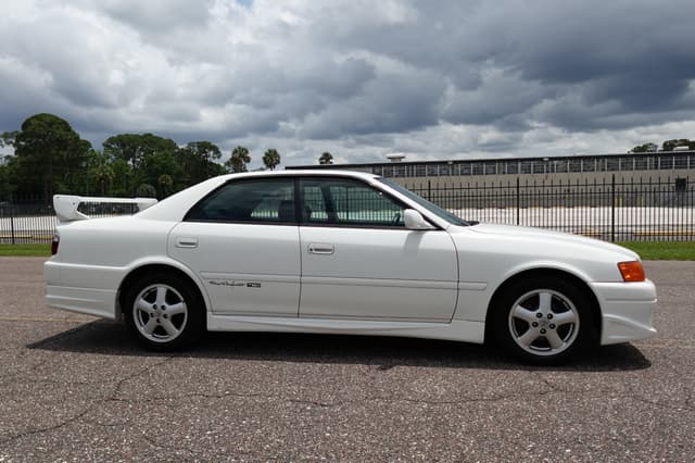 1999 Toyota Chaser JDM car for sale — photo 6 of 19