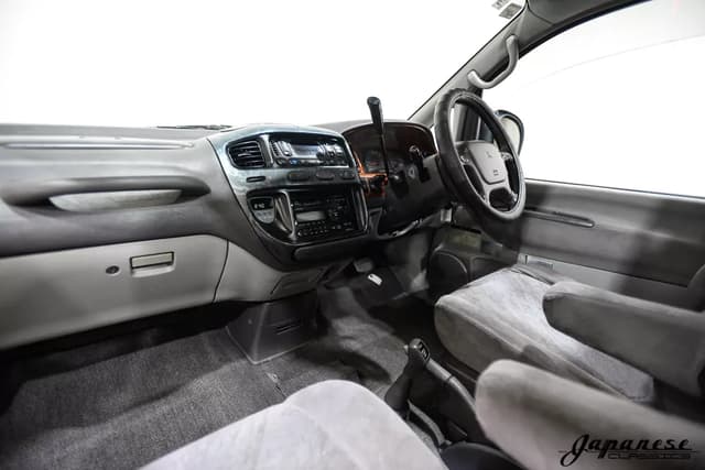 1996 Mitsubishi Delica JDM car for sale — photo 9 of 25