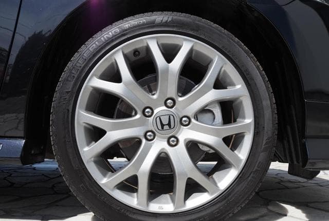 2009 Honda Odyssey JDM car for sale — photo 16 of 25