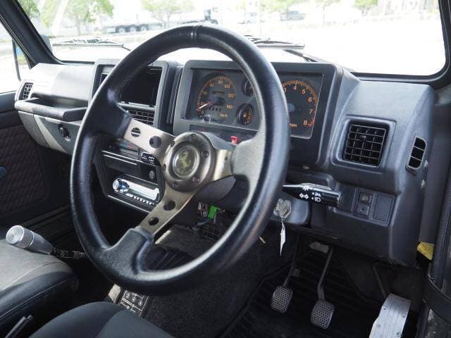 1995 Suzuki Jimny JDM car for sale — photo 7 of 20