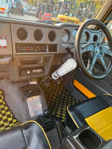 1997 Suzuki Jimny JDM car for sale — photo 9 of 11