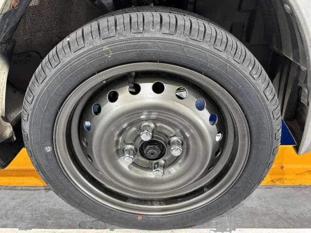 2000 Mitsubishi Town Box JDM car for sale — photo 24 of 25