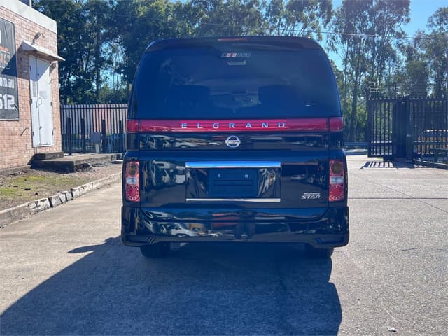 2007 Nissan Elgrand JDM car for sale — photo 7 of 16