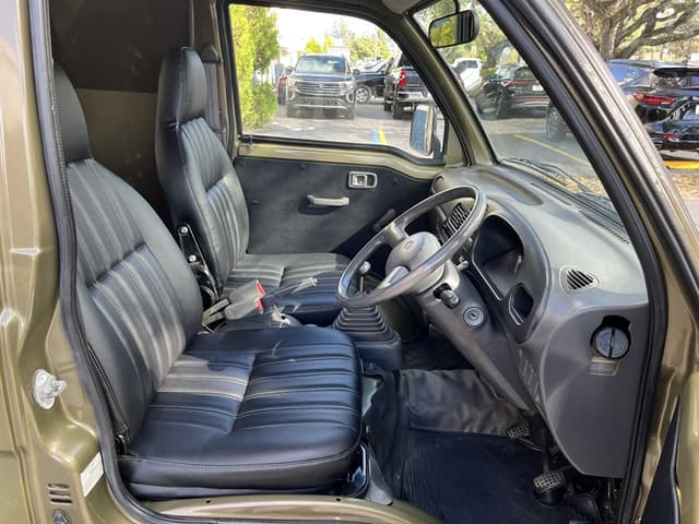 1997 Daihatsu Hijet JDM car for sale — photo 12 of 19