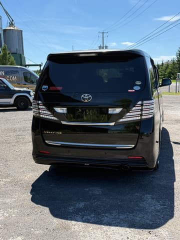 2010 Toyota Vellfire JDM car for sale — photo 9 of 10