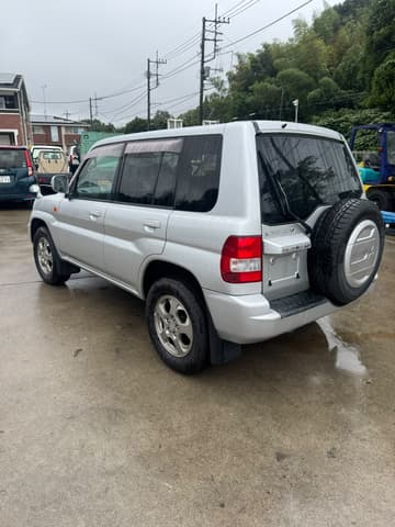 2000 Mitsubishi Pajero JDM car for sale — photo 3 of 19