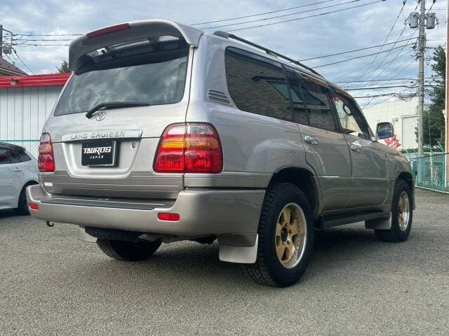 2000 Toyota Land Cruiser JDM car for sale — photo 14 of 19