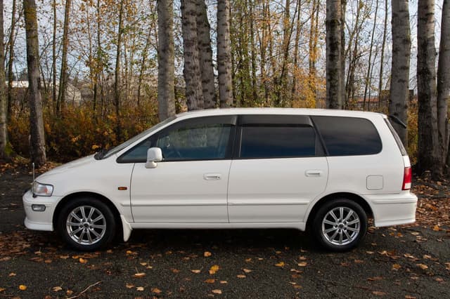 1998 Honda Odyssey JDM car for sale — photo 4 of 25