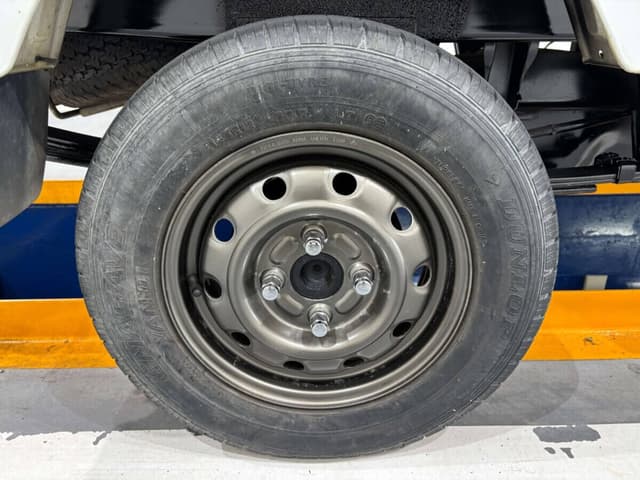 2001 Suzuki Carry JDM car for sale — photo 15 of 24