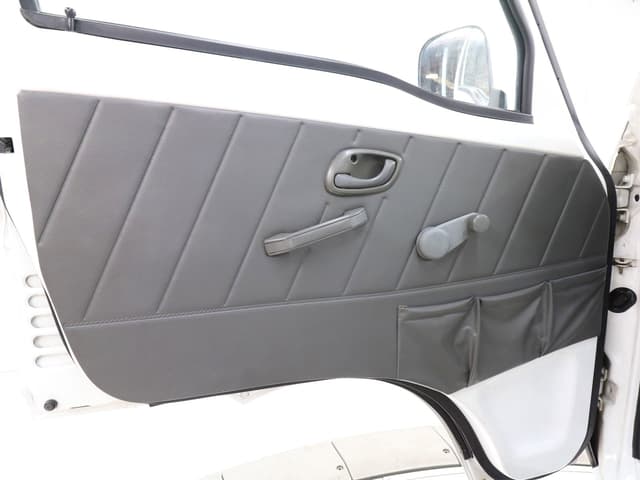 1998 Suzuki Carry JDM car for sale — photo 18 of 25