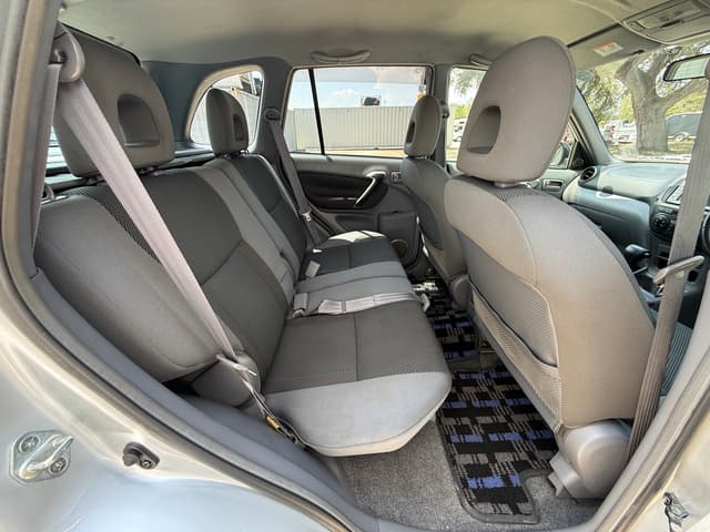 2001 Toyota RAV4 JDM car for sale — photo 18 of 23