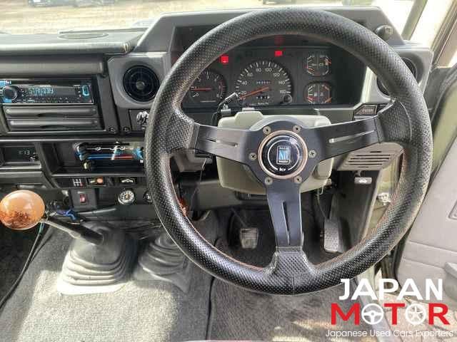 1998 Toyota Land Cruiser JDM car for sale — photo 7 of 9