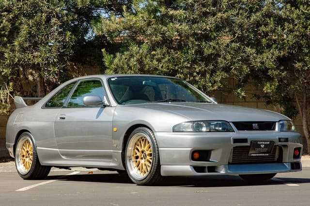 1997 Nissan Skyline JDM car for sale — photo 14 of 25