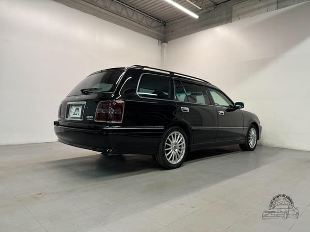 2000 Toyota Crown JDM car for sale — photo 12 of 25