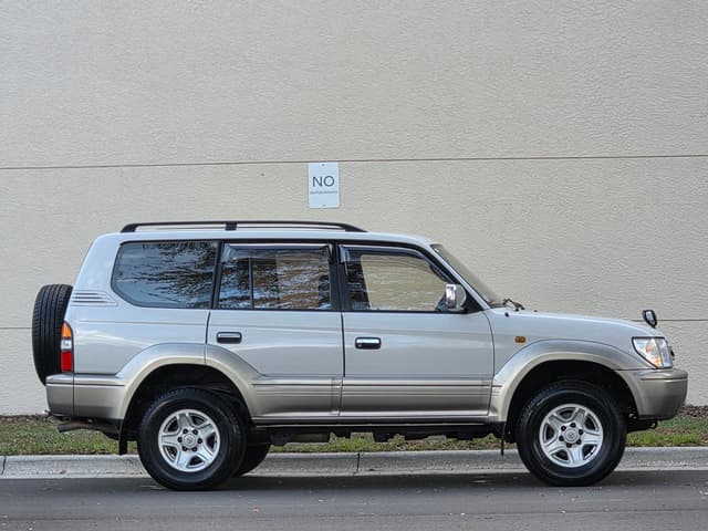 1999 Toyota Land Cruiser Prado JDM car for sale — photo 23 of 25