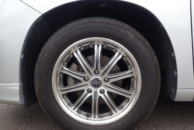 2009 Toyota Vellfire JDM car for sale — photo 9 of 25