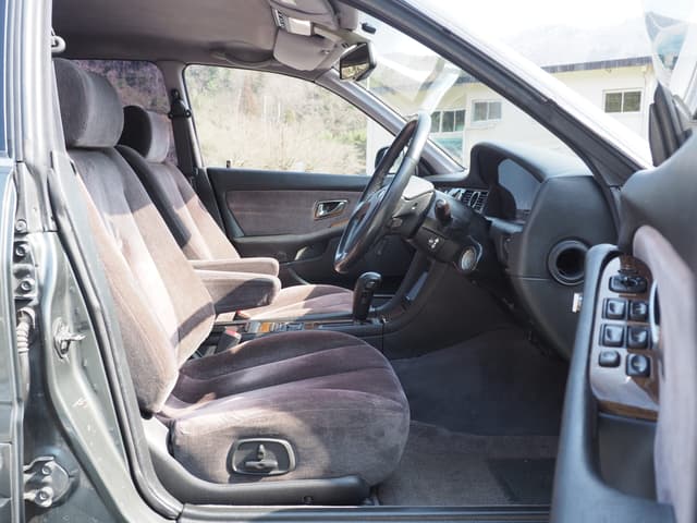 1990 Mitsubishi Diamante JDM car for sale — photo 20 of 25