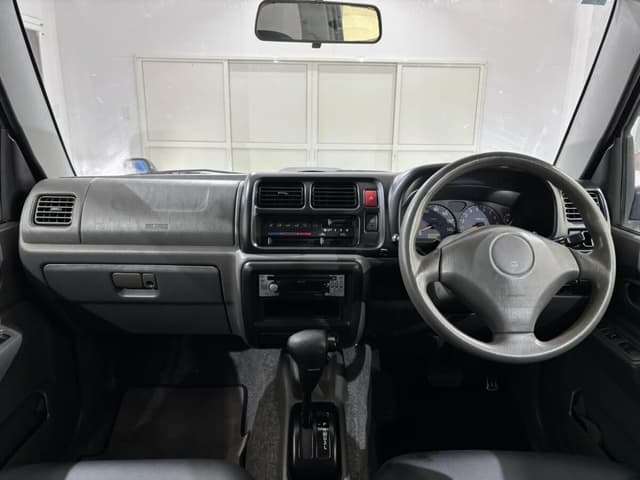 2000 Suzuki Jimny JDM car for sale — photo 10 of 25