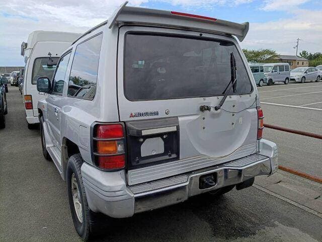 1997 Mitsubishi Pajero JDM car for sale — photo 2 of 6