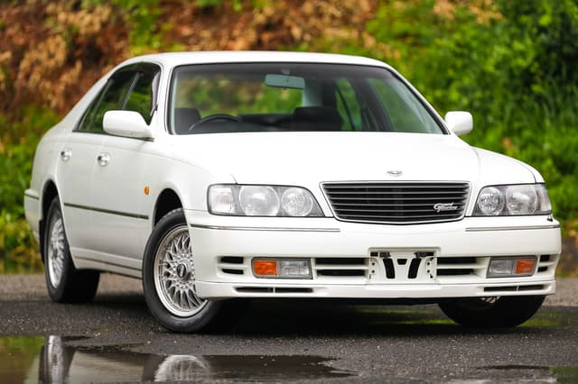 1996 Nissan Cima JDM car for sale — photo 14 of 25