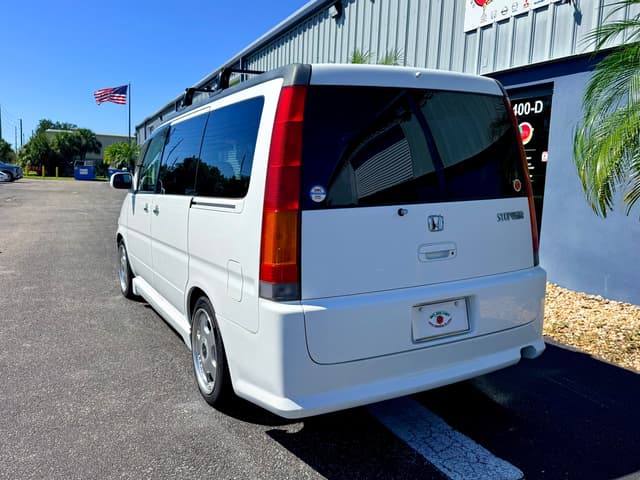 2000 Honda Stepwagon JDM car for sale — photo 7 of 25