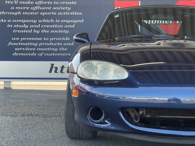 2001 Mazda Roadster (Eunos Roadster / MX-5) JDM car for sale — photo 15 of 25