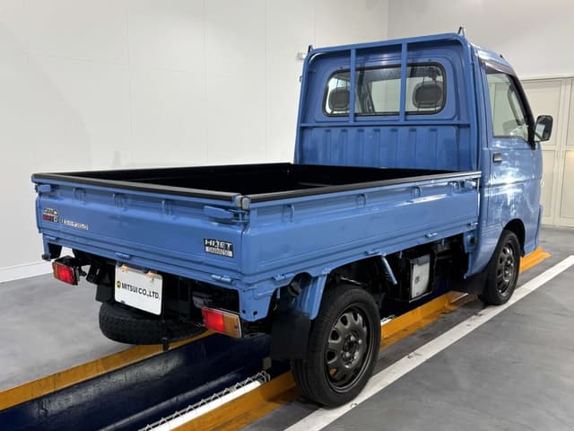 2001 Daihatsu Hijet JDM car for sale — photo 9 of 25