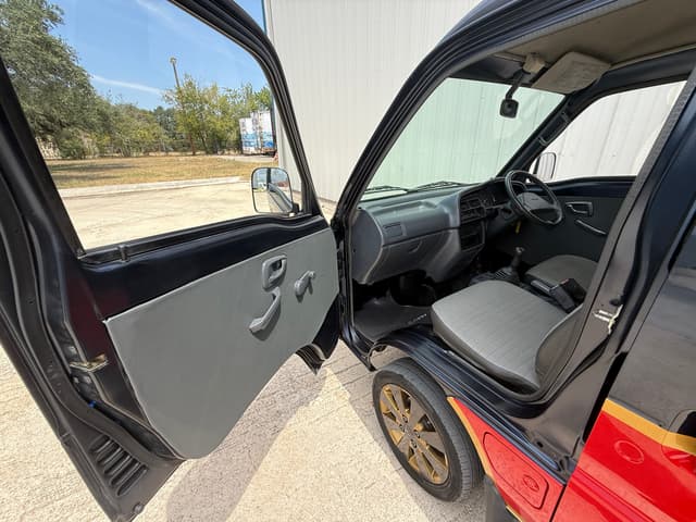 1994 Suzuki Every JDM car for sale — photo 13 of 23