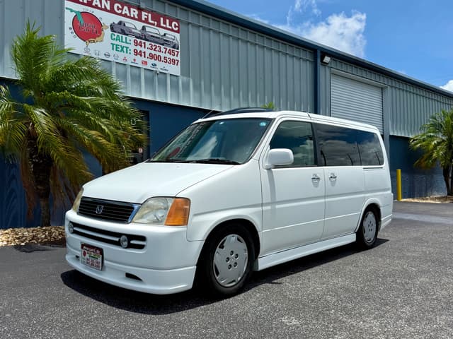 1999 Honda Stepwagon JDM car for sale — photo 2 of 25