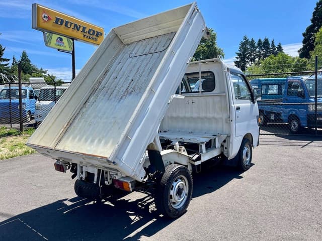 1994 Daihatsu Hijet JDM car for sale — photo 12 of 25