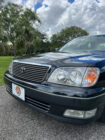 1995 Toyota Celsior JDM car for sale — photo 3 of 25