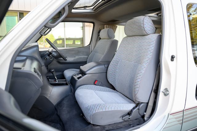 1994 Toyota HiAce JDM car for sale — photo 10 of 24