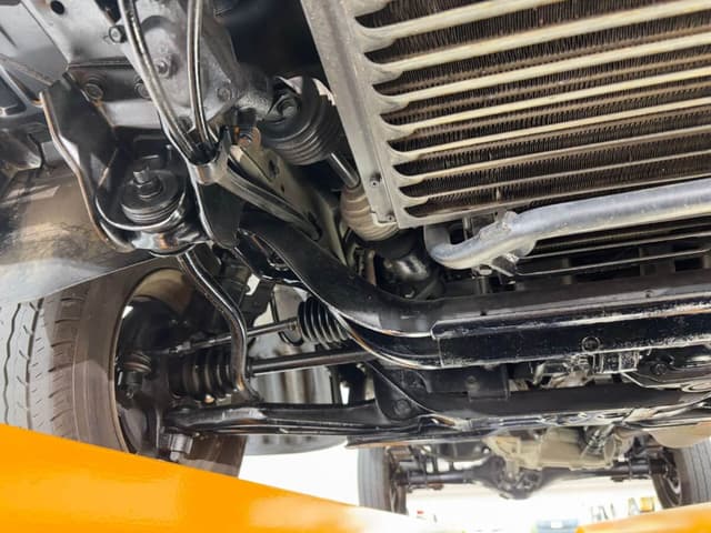 1998 Mitsubishi Minicab JDM car for sale — photo 17 of 22