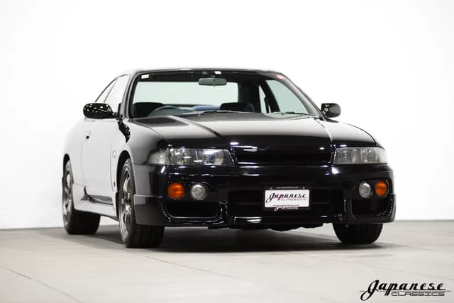 1998 Nissan Skyline JDM car for sale — photo 3 of 25